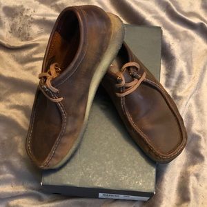 Mens ORGINAL WALLABEE size 9 1/2.